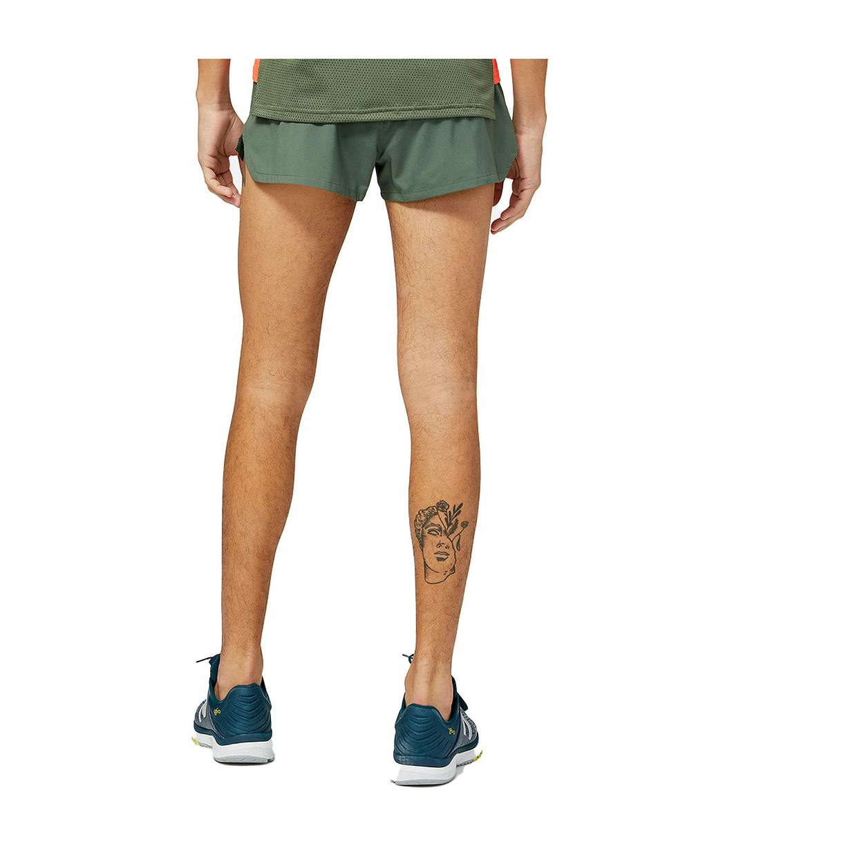 Accelerate 3 inch split top short