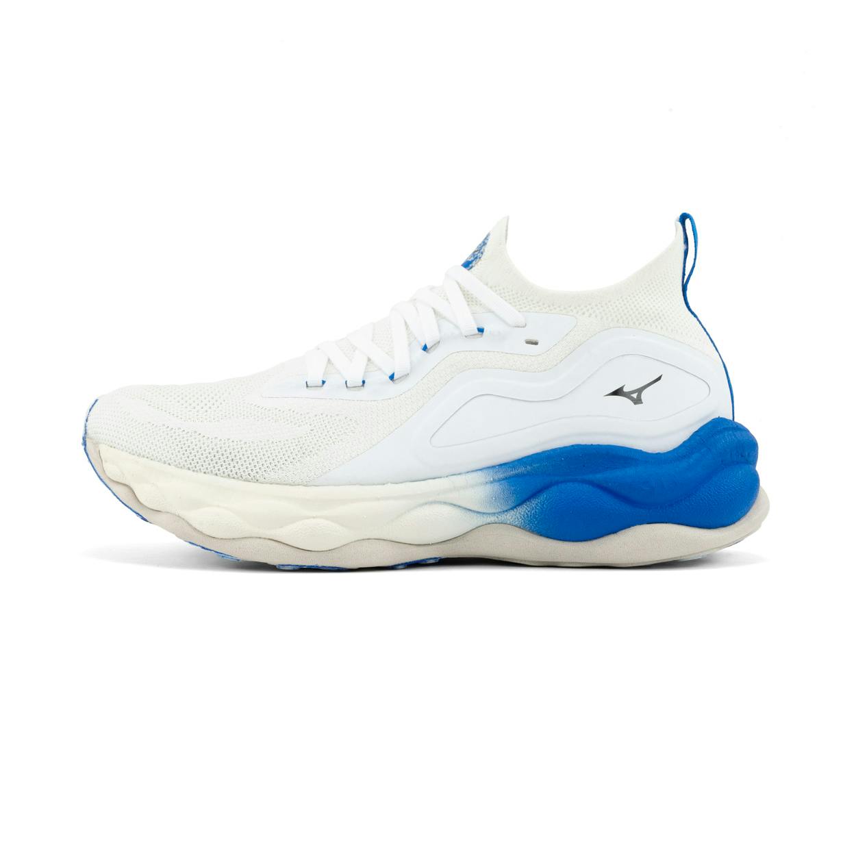 Een kijk op de zijkanten van de Mizuno Wave Neo Ultra voor mannen