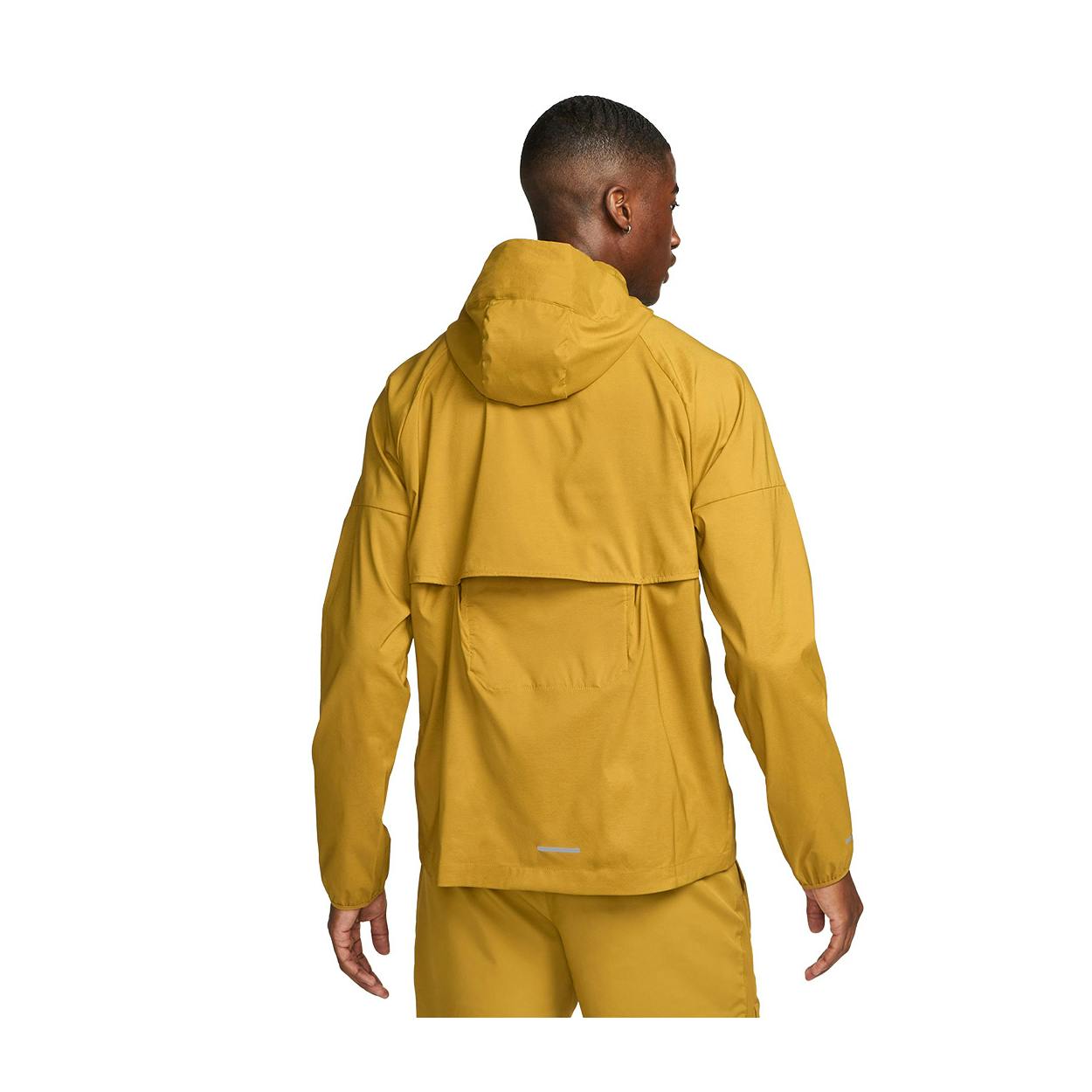 Nike rainwear 2025